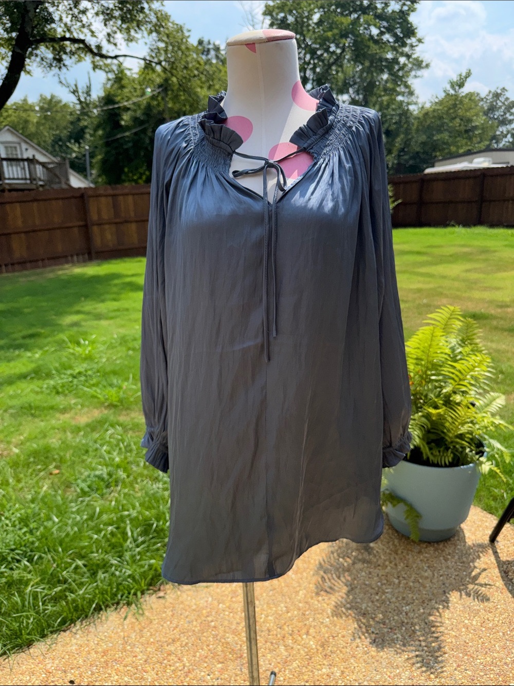 NWT Carmen Marc Vallo Blouse
